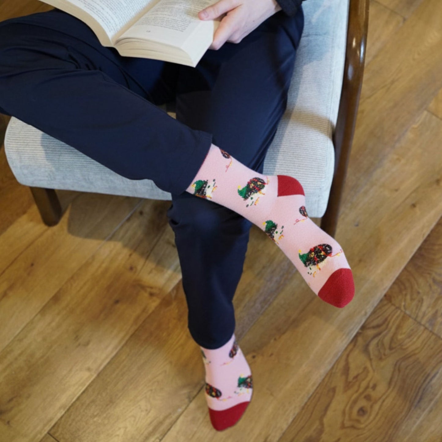 Pink christmas hedgehogs bamboo socks