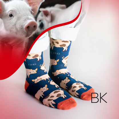 Model wearing pigs bamboo socks with pig image