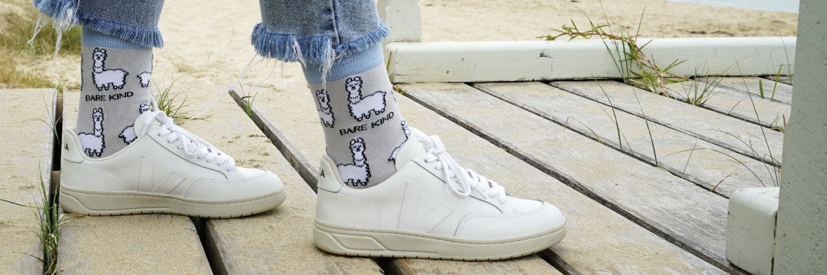 model wearing alpaca bamboo socks